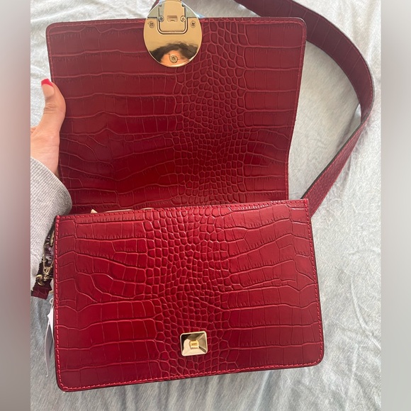 RARE AUTHENTIC MAISON HÉRITAGE COW LEATHER RED CROSSBODY PURSE ❤️ NWT !!! - Picture 4 of 15